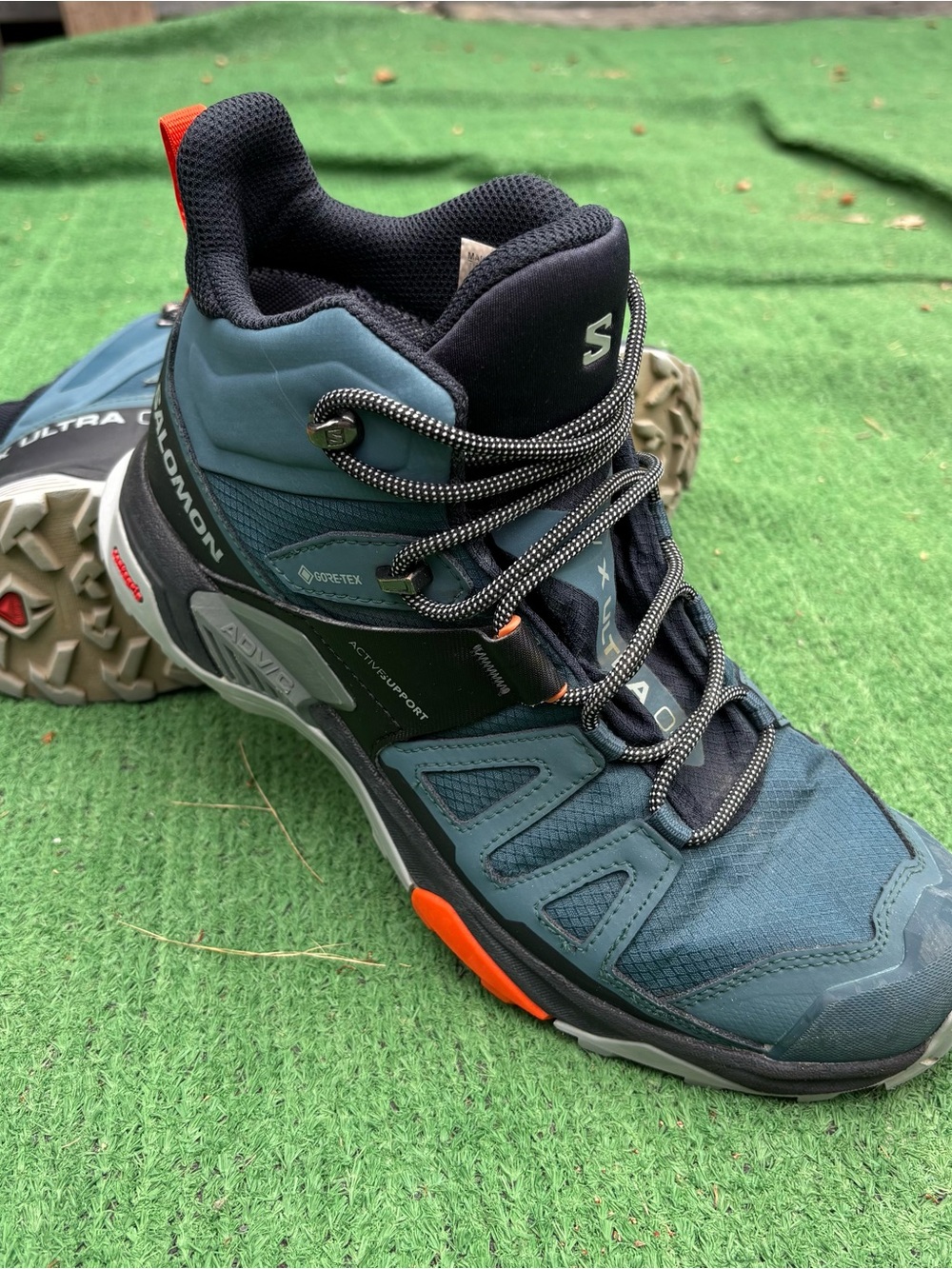 Salomon Men's Teal Black Mid-Height Trail Boots with Orange Accents